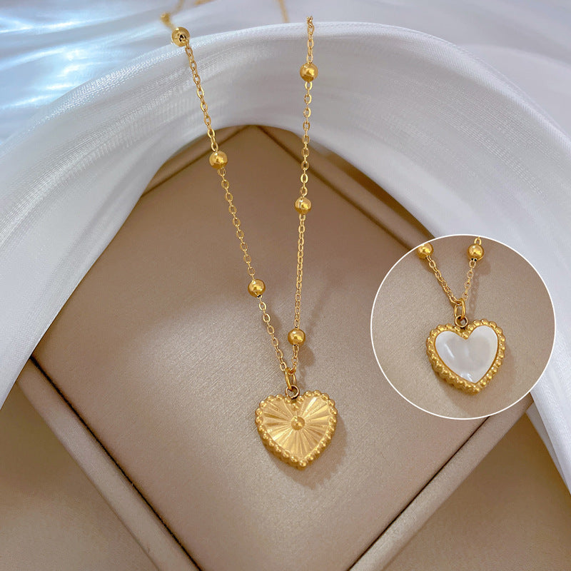 Edra Heart-shaped Love Necklace