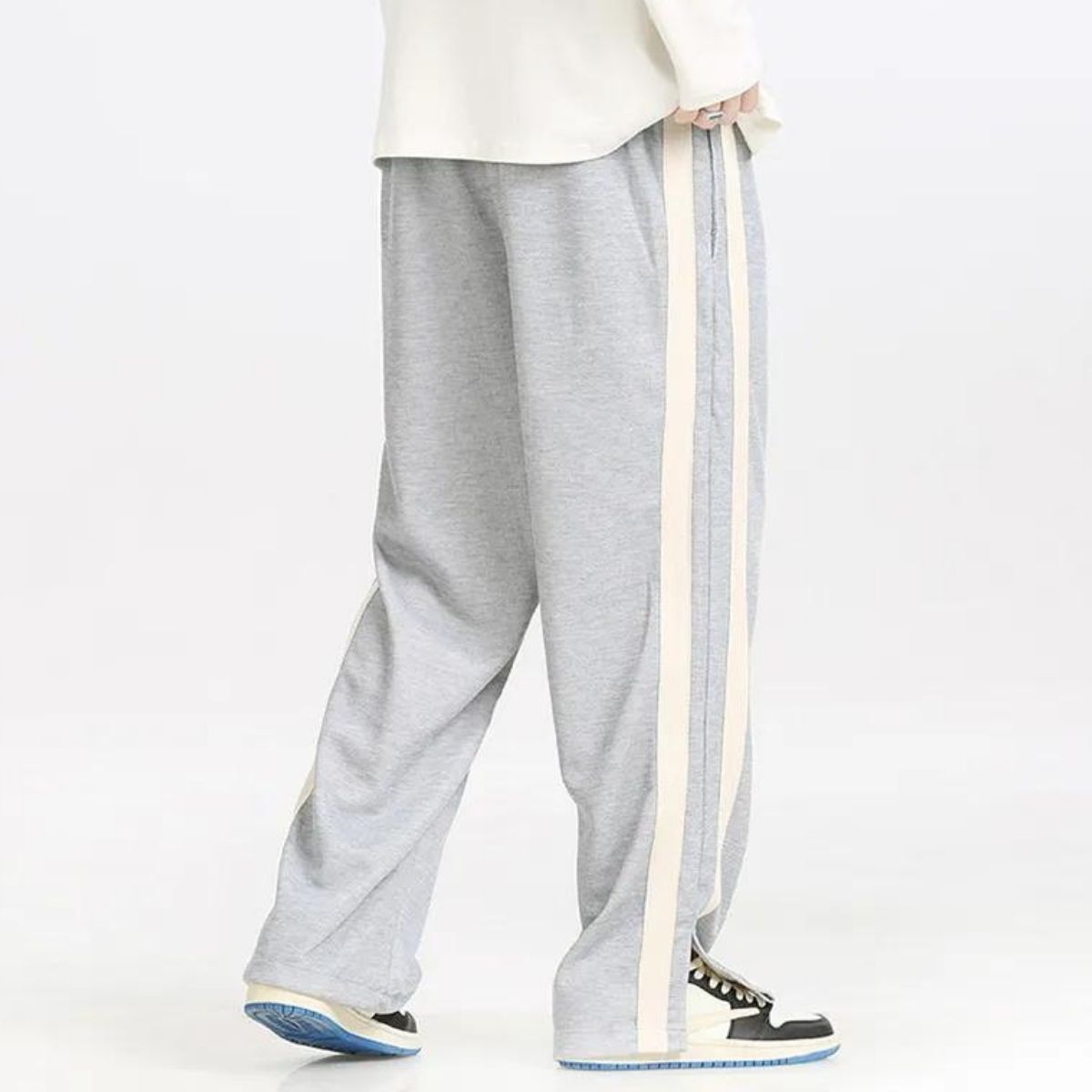 Gambudo Striped Loose Sweatpants